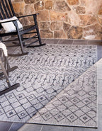 Unique Loom Outdoor Trellis Collection Area Rug - Tribal Trellis (9' x 12' Rectangle, Gray/ Black)