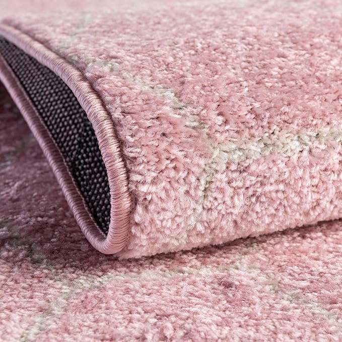 Unique Loom Trellis Frieze Collection Area Rug - Geometric (4' x 6' Oval, Light Pink/ Ivory)