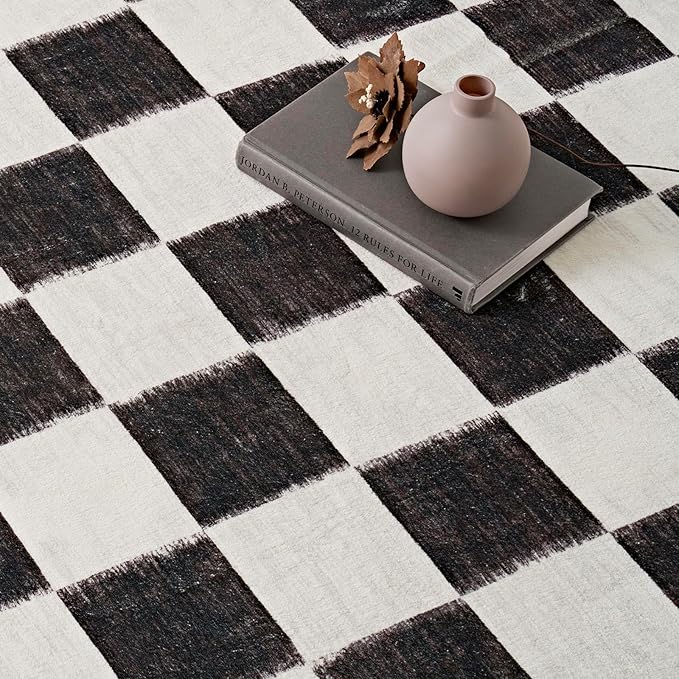 EVERGRACE Checkered Plaid Area Rug 6x9, Soft Faux Wool Rugs Washable Anti Slip Rugs Large Rug Carpet for Entryway Bedroom Living Room Hallway Kitchen and Laundry Room, Black and White