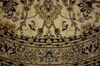 Unique Loom Sialk Hill Collection Area Rug - Washington (7' 10" Round Ivory/Black)