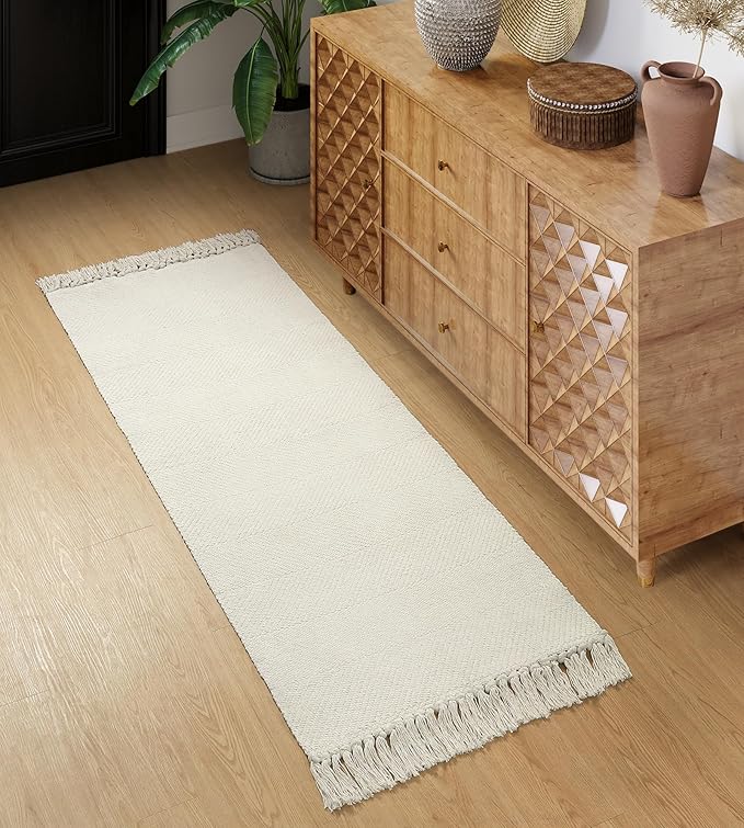 Collive Hallway Runner Rug, 2' x 5' Soft Washable Kitchen Runner Rug, White/Beige Contemporary Modern Laundry Room Rugs Indoor Hand-Woven Cotton Carpet for Bedroom Entryway Front Door Farmhouse