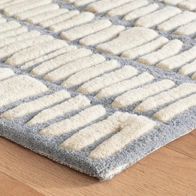 Dash and Albert Roark Pewter Blue Hand Tufted Wool Rug, 5 X 8 Feet, Blue/Ivory Geometric Pattern - Premium Luxury Hotel Quality Soft Breathable Hypoallergenic Machine Washable Easy Care All Season