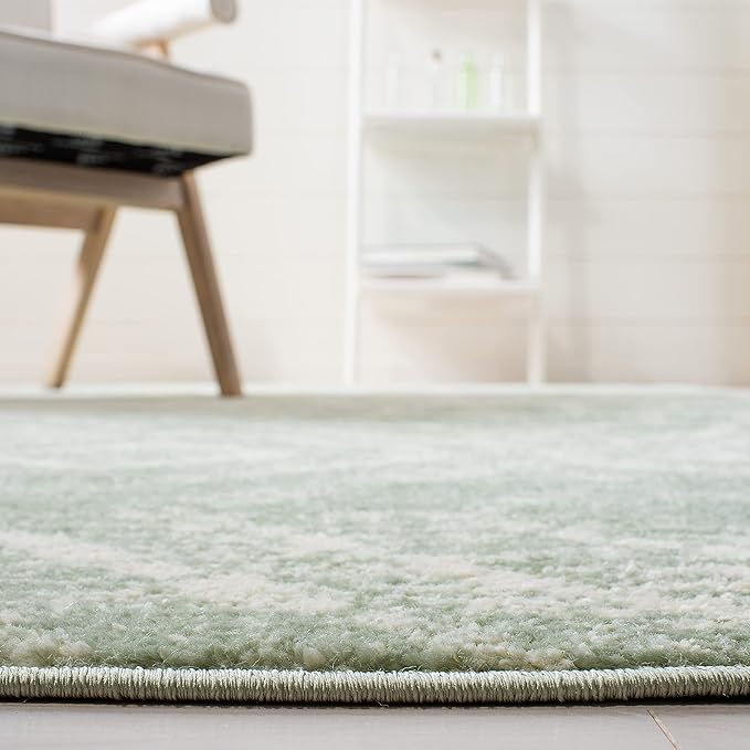 SAFAVIEH Adirondack Collection Area Rug - 4' Square, Green & Ivory, Modern Diamond Distressed Design, Non-Shedding & Easy Care, Ideal for High Traffic Areas in Living Room, Bedroom (ADR131Y)