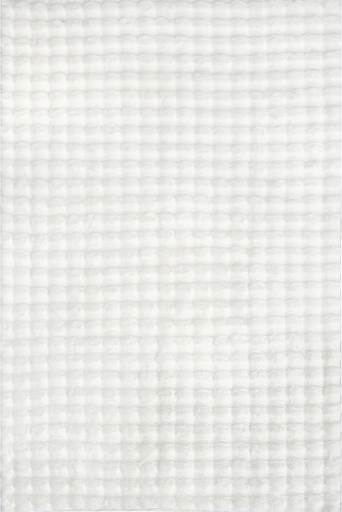 nuLOOM Jeni Off-White, 6' Square, Solid Faux Rabbit, Fluffy and Cozy, High Traffic, Stain Resistant, Easy Clean, Durable Washable Area Rug for Bedroom, Living Room, Dining, Den, Foyer, Entryway