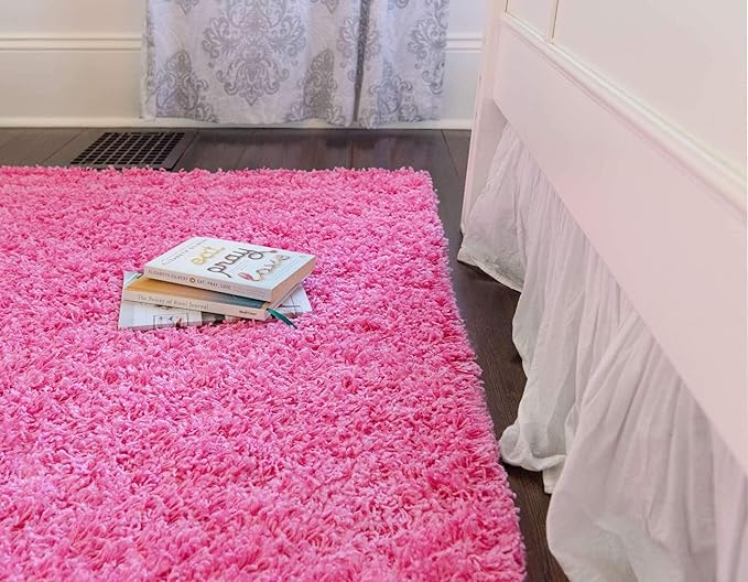 Unique Loom Solid Shag Collection Area Rug (4' 1" x 6' 1" Rectangle, Taffy Pink)