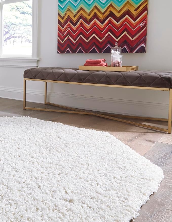 Unique Loom Solid Shag Collection Area Rug (4' Octagon, Snow White)