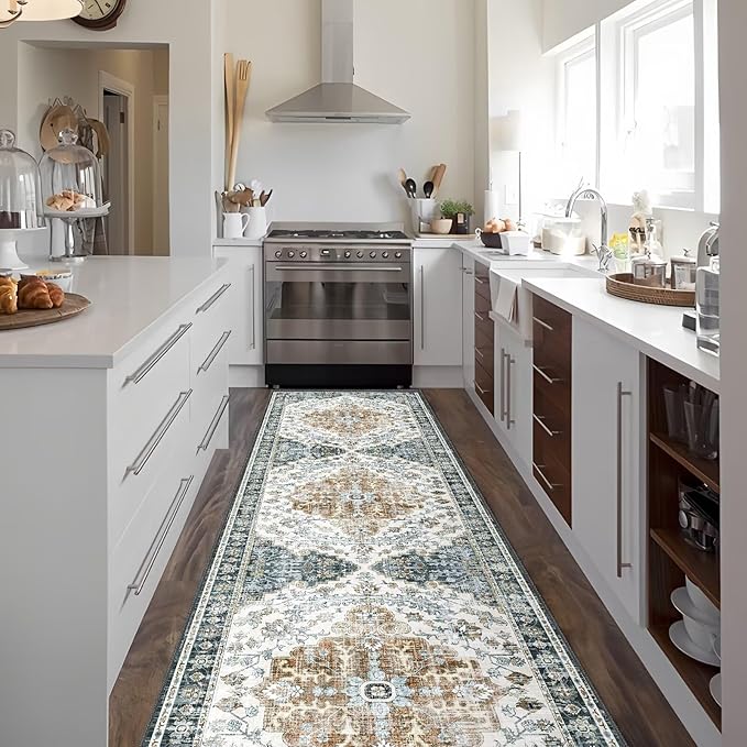 Boho Mandala Pattern 2.6x8ft Runner Rug Non Slip Washable Kitchen Runner Rug with Rubber Backing，Low-Pile Soft Washable Runner Rugs for Hallway Entryway Kitchen Bedroom Living Room Bathroom