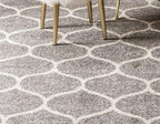 Rugs.com Lattice Frieze Collection Rug – 5' Round Light Gray Medium Rug Perfect for Kitchens, Dining Rooms
