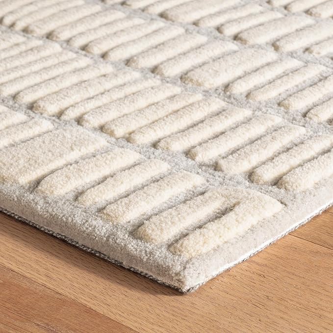 Dash and Albert Roark Wool Area Rug - 4' x 6' Ivory Geometric Hand Tufted Accent Rug - Durable, High Traffic Areas Hallway, Living Room, Stairs - Premium Luxury Hotel Quality Soft Breathable