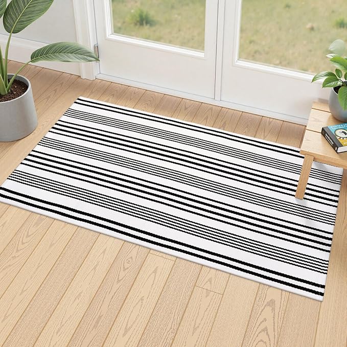 Outdoor Rug Front Door Mat 2'x4.3', Cotton Indoor Doormat Washable Black and White Striped Rug, Foldable Reversible Layered Door Mats for Entryway/Farmhouse/Home Entrance