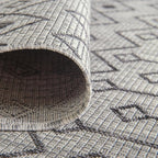 Unique Loom Outdoor Trellis Collection Area Rug - Tribal Trellis (3' 3" x 5' 3" Oval, Gray/ Black)