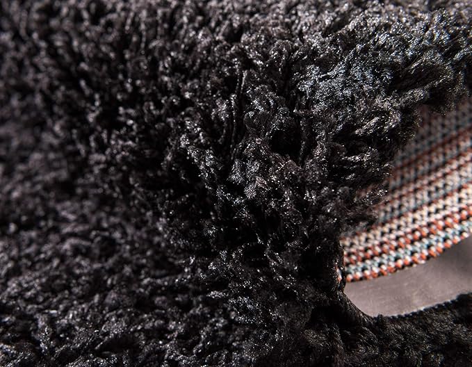 Unique Loom Solid Shag Collection Area Rug (5' 1" x 8' Rectangle, Jet Black)