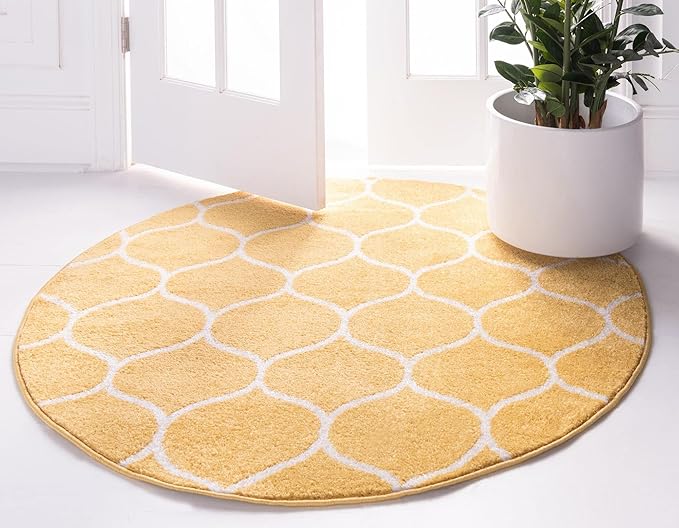 Rugs.com Lattice Frieze Collection Rug – 5' Round Yellow Medium Rug Perfect for Kitchens, Dining Rooms
