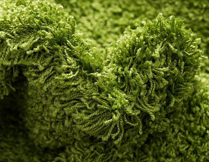 Unique Loom Solid Shag Collection Area Rug (7' 1" x 10' Rectangle, Grass Green)