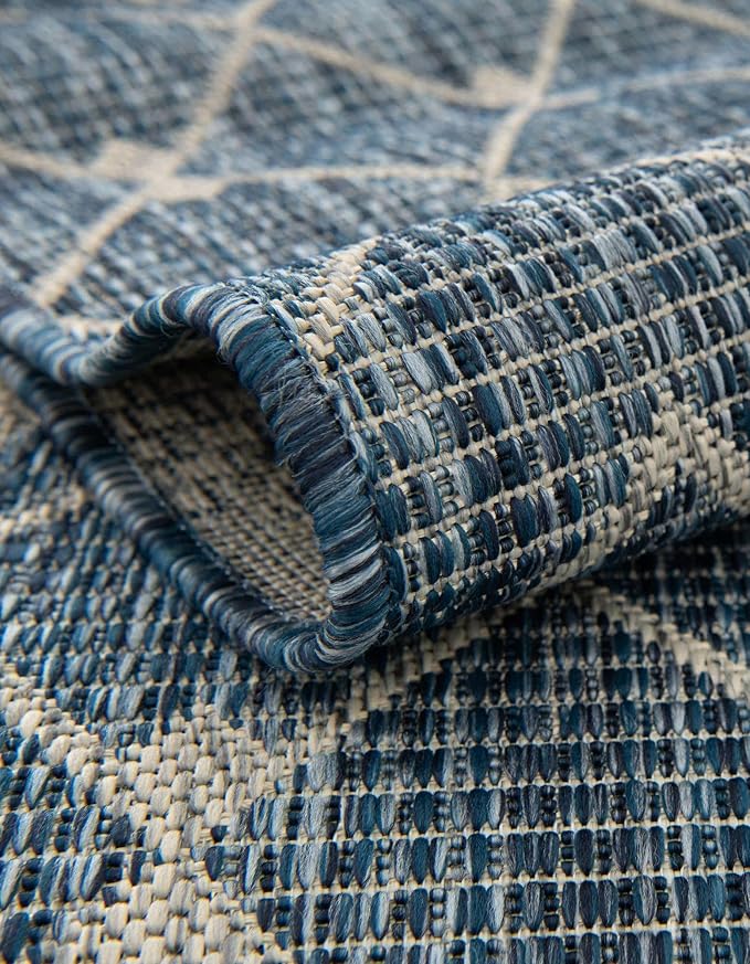 Unique Loom Outdoor Trellis Collection Area Rug - Tribal Trellis (4' 1" x 6' 1" Oval, Blue/ Ivory)