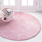 Rugs.com Lattice Frieze Collection Rug – 5' Round Light Pink Medium Rug Perfect for Kitchens, Dining Rooms