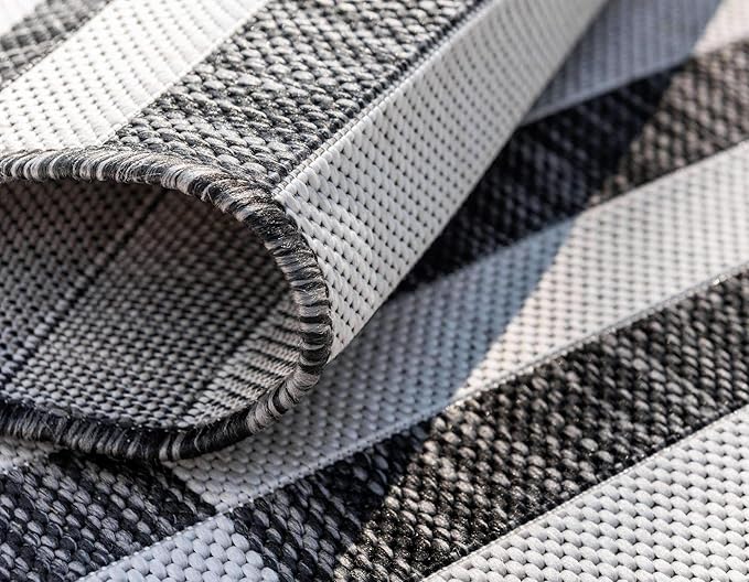 Unique Loom Outdoor Striped Collection Area Rug - Striped (7' 1" x 10' Rectangle, Charcoal/Ivory)
