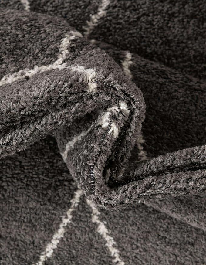 Unique Loom Trellis Frieze Collection Area Rug - Geometric (3' 3" x 16' 5" Runner Dark Gray/Ivory)
