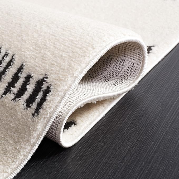 SAFAVIEH Melody Collection Accent Rug - 4' x 6', Ivory & Black, Stripe Design, Non-Shedding & Easy Care, Ideal for High Traffic Areas in Entryway, Living Room, Bedroom (MEL114A)