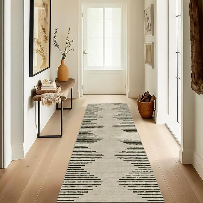 HelloTree Hallway Runner Rug，2.6x8 Moroccan Modern Stripe Carpet Washable Machine Bathroom Runner Bohemian Design Modern Soft Non Slip Indoor Rug for Entryway Hallway Laundry Room Bedroom-Cream
