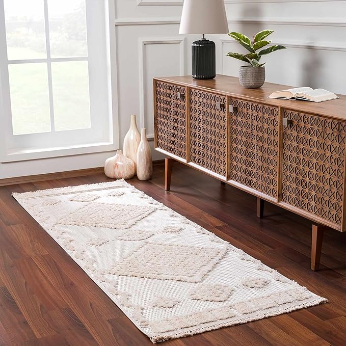Hauteloom Rosales Farmhouse Living Room Bedroom Modern Moroccan Medallion Area Rug - Soft Shaggy High Low Carpet - High Pile - Bohemian, Boho - White, Beige, Cream - 6'7" x 9'