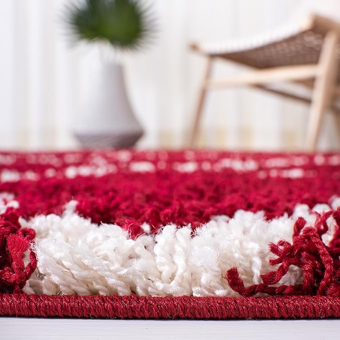 SAFAVIEH Dallas Shag Collection Area Rug - 5'1" x 7'6", Red & Ivory, Trellis Design, Non-Shedding & Easy Care, 1.5-inch Thick Ideal for High Traffic Areas in Living Room, Bedroom (SGD257Q)