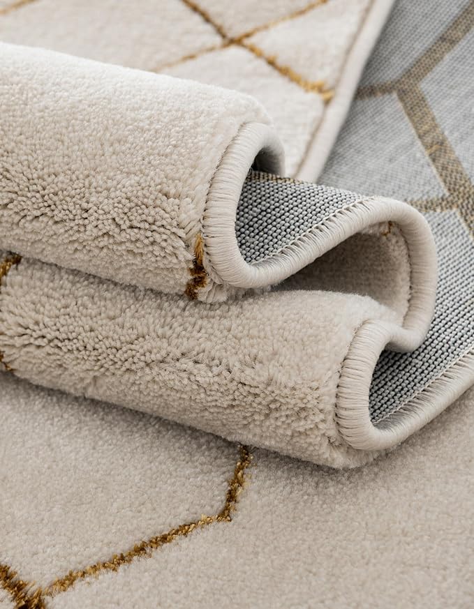 Marilyn Monroe Glam Collection Area Rug - Trellis (10'x 14' 1" Rectangle, White Gold/ Gold)