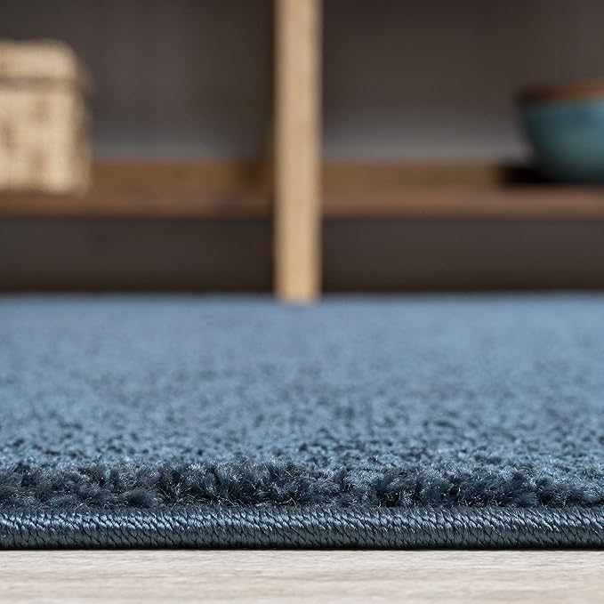JONATHAN Y Haze Solid Low-Pile Navy Indoor Area Rug 6x9, Coastal,Bohemian,Minimalist,Classic, Easy-Cleaning for Living Room,Bedroom,Kitchen,Pet Friendly,Non-Shedding (SEU100C-6)