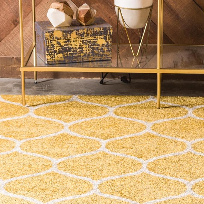 Rugs.com Lattice Frieze Collection Rug – 3' 3 x 5' 3 Yellow Medium Rug Perfect for Living Rooms, Large Dining Rooms, Open Floorplans