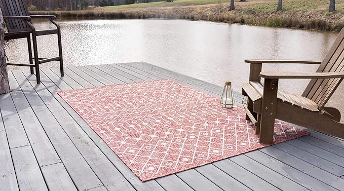 Unique Loom Outdoor Trellis Collection Area Rug - Tribal Trellis (7' 1" x 10' Rectangle, Rust Red/ Ivory)