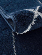 Unique Loom Marilyn Monroe Glam Collection Area Rug - Trellis (3' 3" Round, Navy Blue Silver/ Silver)