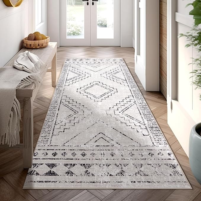 ILANGO Moroccan Runner Rugs for Hallway 2.5'x6' Machine Washable Area Rugs with Rubber Backing Modern Rugs Non Slip Carpet for Kitchen Indoor Floor Dedroom Farmhouse Dining Room, Foldable