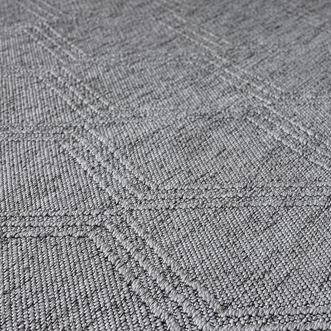 LUXE WEAVERS Modern Farmhouse Gray 6x9 Washable Area Rug, Anti-Slip Diamond Pattern Carpet