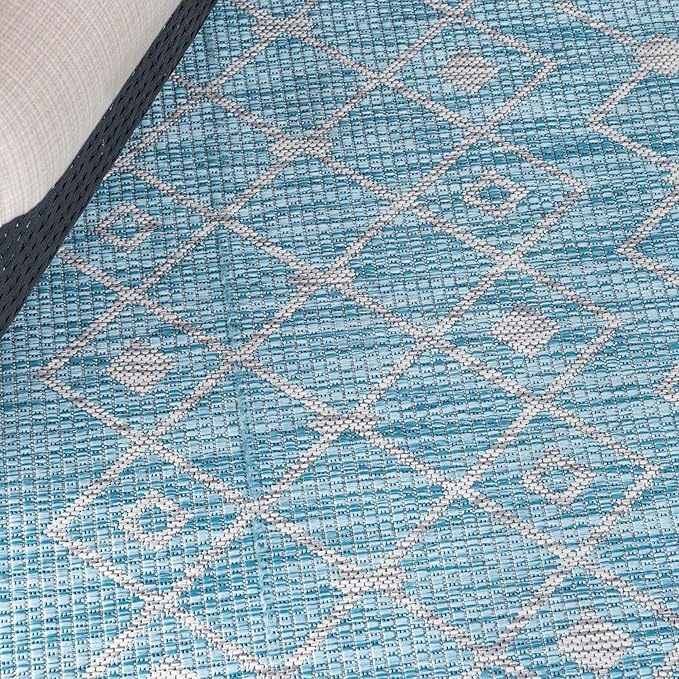 Unique Loom Outdoor Trellis Collection Area Rug - Tribal Trellis (7' 10" Square, Aqua/ Ivory)