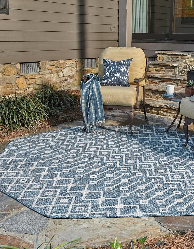 Unique Loom Outdoor Trellis Collection Area Rug - Tribal Trellis (7' 10" Octagon, Blue/ Ivory)