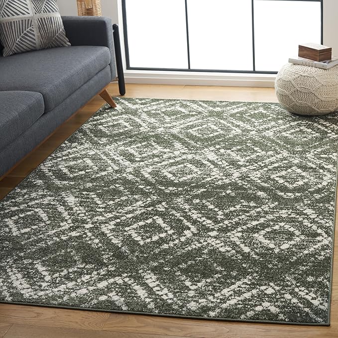 SAFAVIEH Adirondack Collection Area Rug - 5'1" x 7'6", Dark Green & Ivory, Geometric Design, Non-Shedding & Easy Care, Ideal for High Traffic Areas in Living Room, Bedroom, Dining (ADR131E-5)