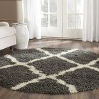SAFAVIEH Dallas Shag Collection Area Rug - 4' Round, Dark Grey & Ivory, Trellis Design, Non-Shedding & Easy Care, 1.5-inch Thick Ideal for High Traffic Areas in Living Room, Bedroom (SGD257A)