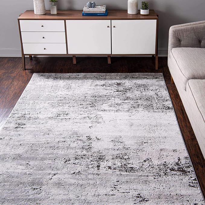 Rugs.com Leipzig Collection Area Rug – 8' x 10' Grey Low-Pile Rug Perfect for Living Rooms, Large Dining Rooms, Open Floorplans