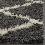SAFAVIEH Dallas Shag Collection Accent Rug - 2'3" x 4', Dark Grey & Ivory, Trellis, Non-Shedding & Easy Care, 1.5-inch Thick Ideal for High Traffic Areas in Foyer, Living Room, Bedroom (SGD257A)