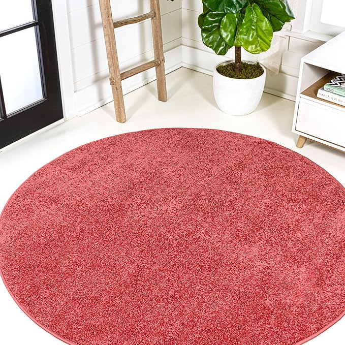 JONATHAN Y Haze Solid Low-Pile Red 6' Round Indoor Area Rug, Coastal,Bohemian,Minimalist,Classic, Easy-Cleaning for Living Room,Bedroom,Kitchen,Pet Friendly,Non-Shedding (SEU100E-6R)