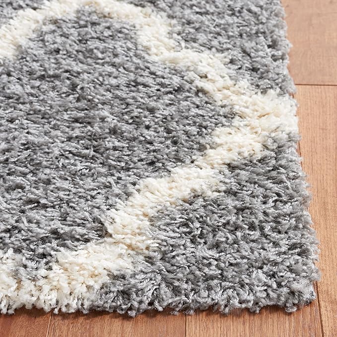 SAFAVIEH Dallas Shag Collection Area Rug - 6' x 9', Grey & Ivory, Trellis Design, Non-Shedding & Easy Care, 1.5-inch Thick Ideal for High Traffic Areas in Living Room, Bedroom (SGD257G)