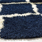 SAFAVIEH Dallas Shag Collection Area Rug - 4' Round, Navy & Ivory, Trellis Design, Non-Shedding & Easy Care, 1.5-inch Thick Ideal for High Traffic Areas in Living Room, Bedroom (SGD257N)