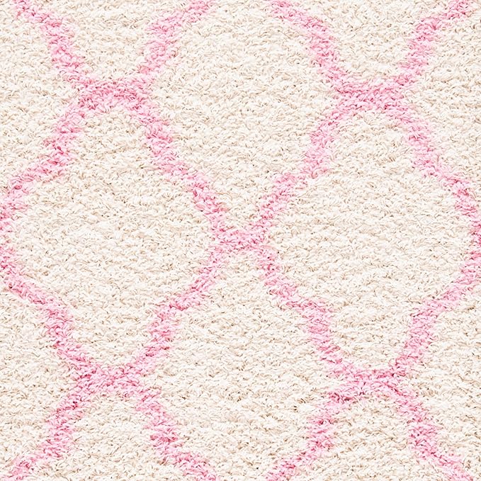 SAFAVIEH Dallas Shag Collection Area Rug - 6' x 9', Ivory & Light Pink, Trellis Design, Non-Shedding & Easy Care, 1.5-inch Thick Ideal for High Traffic Areas in Living Room, Bedroom (SGD257P)