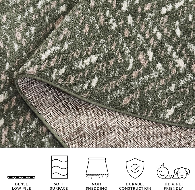 SAFAVIEH Adirondack Collection Area Rug - 6' Square, Dark Green & Ivory, Chevron Design, Non-Shedding & Easy Care, Ideal for High Traffic Areas in Living Room, Bedroom, Dining (ADR104Y-6SQ)