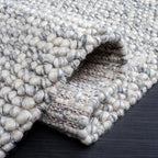 SAFAVIEH Area Rug 3x5 - Natura Collection - Light Grey & Ivory, Handmade Wool Blend, Textured Design, Ideal for Living Room, Bedroom, Dining Space (NAT620G)