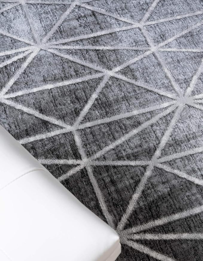 Rugs.com Lattice Trellis Collection Rug – 8' x 10' Gray Low-Pile Rug Perfect for Living Rooms, Large Dining Rooms, Open Floorplans