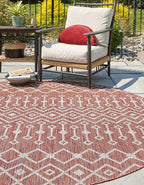 Unique Loom Outdoor Trellis Collection Area Rug - Tribal Trellis (7' 10" Round, Rust Red/ Ivory)