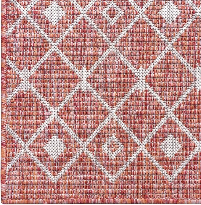 Unique Loom Outdoor Trellis Collection Area Rug - Tribal Trellis (7' 10" Square, Rust Red/ Ivory)