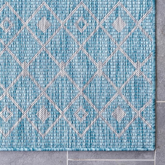 Unique Loom Outdoor Trellis Collection Area Rug - Tribal Trellis (7' 10" Square, Aqua/ Ivory)