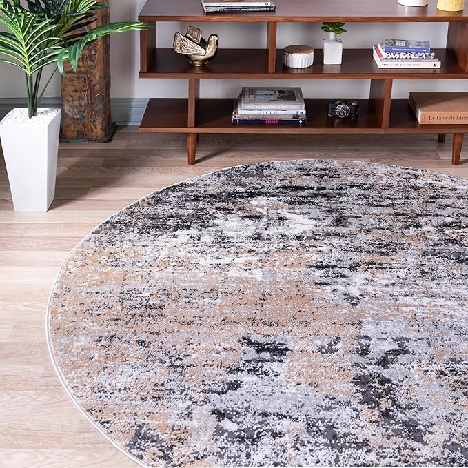 Rugs.com Leipzig Collection Rug – 5 Ft Round Beige Low-Pile Rug Perfect for Kitchens, Dining Rooms